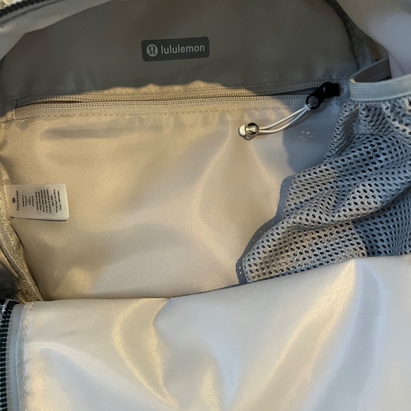 Lululemon City Adventurer 11L Mini Backpack - Picture 6 of 6